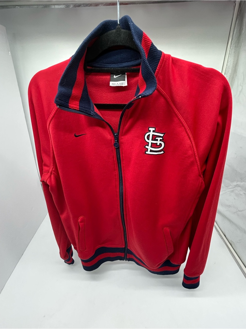 Nike Women’s St. Louis Cardinals Red Full-Zip Jacket XL